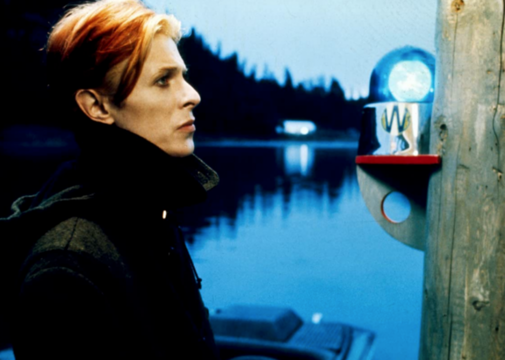 #58. The Man Who Fell to Earth (1976)